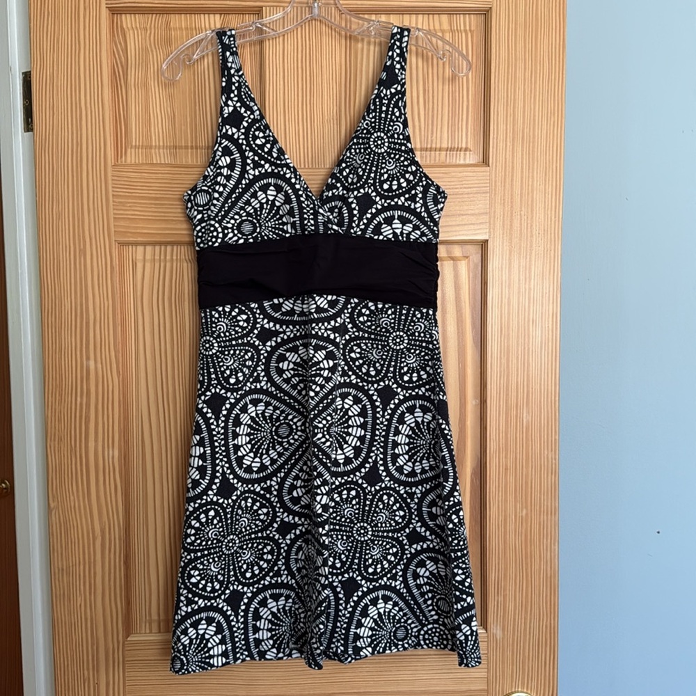 Patagonia Margot Black and White Dress, size M
